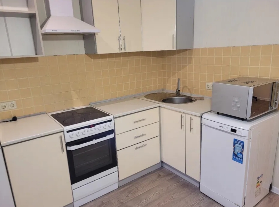 продажа однокомнатной квартиры номер A-174419 в Малиновском районе, фото номер 8